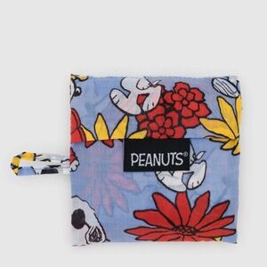 BAGGU X Peanuts Baby BAGGU With Floral Snoopy